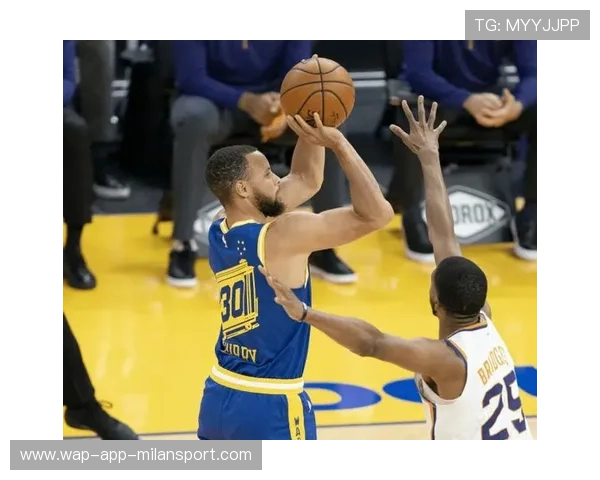 勇士战术板升级，侧重速度与外线联动